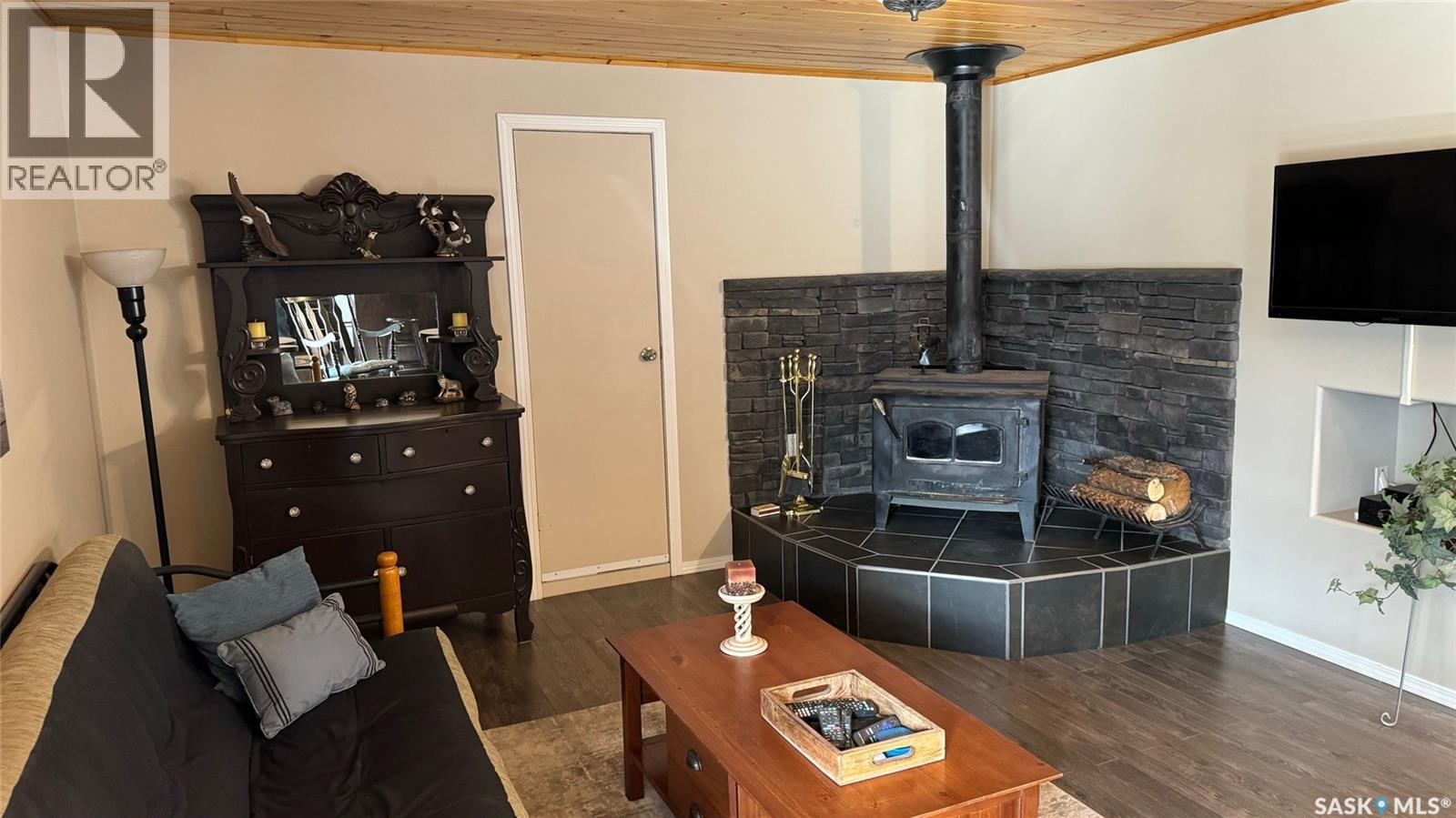 Residential in Sturgeon Lake 5
