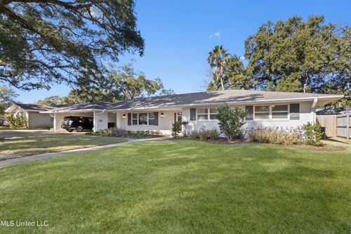 1056 Cherokee St, Biloxi, MS, 39530-1925 | Card Image