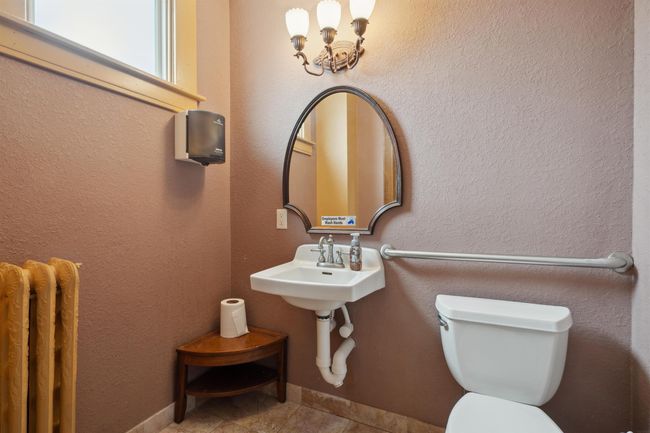 215 Franklin St, Home with 0 bedrooms, 0 bathrooms and null parking in Cedar Falls IA | Image 7