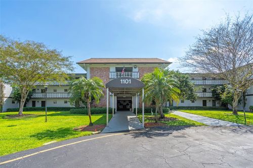 apt-206-1101 Hillcrest Ct, Hollywood, FL, 33021-7835 | Card Image