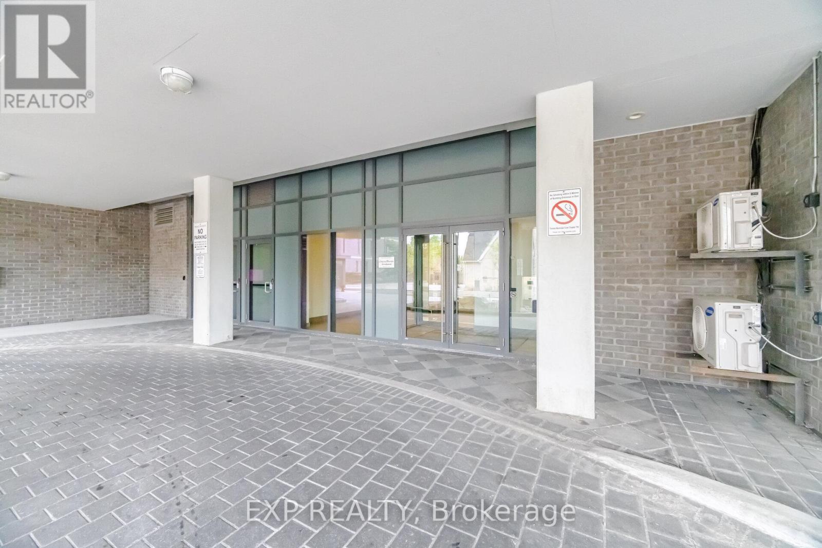 Residential in Toronto (Yorkdale-Glen Park) 4