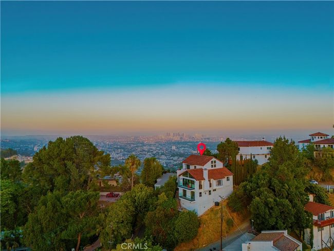 8280 Grand View Dr, House other with 3 bedrooms, 4 bathrooms and 2 parking in LOS ANGELES CA | Image 72