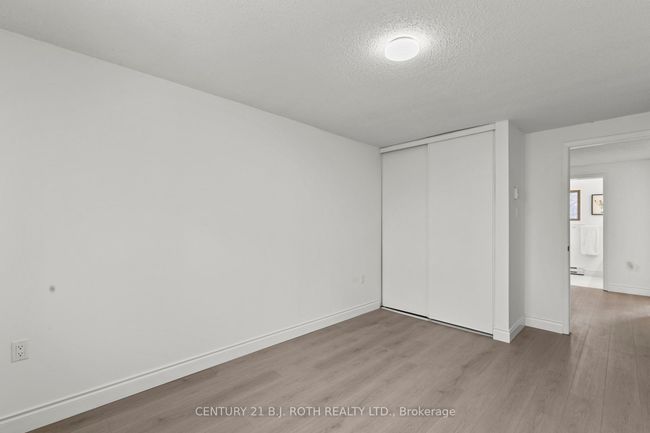 9 Evergreen Crt, Condo with 3 bedrooms, 3 bathrooms and 1 parking in Barrie ON | Image 21