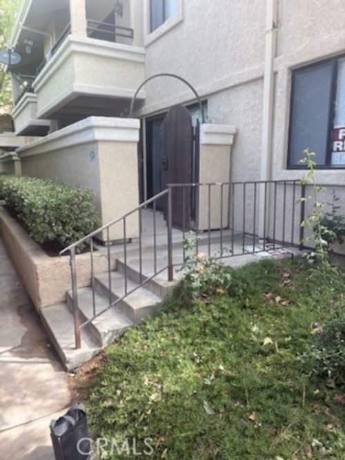 18804 Mandan St, Canyon Country, CA, 91351-3764 | Card Image