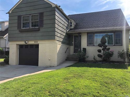 563 Albemarle Pl, Cedarhurst, NY, 11516-1003 | Card Image