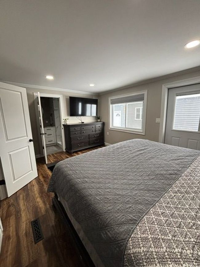 412 Ellen St, House other with 4 bedrooms, 2 bathrooms and null parking in Fenton MI | Image 30