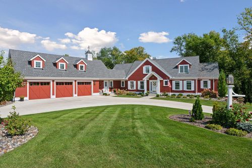 3698 Woodland Cove Pkwy, Minnetrista, MN, 55331-2174 | Card Image