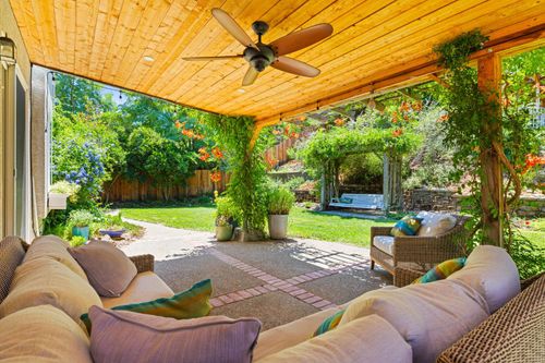 7046 Kentfield Dr, Shingle Springs, CA, 95682-7663 | Card Image