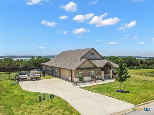 3410 Shoreline Dr, Harker Heights, TX, 76548-8120 | Card Image
