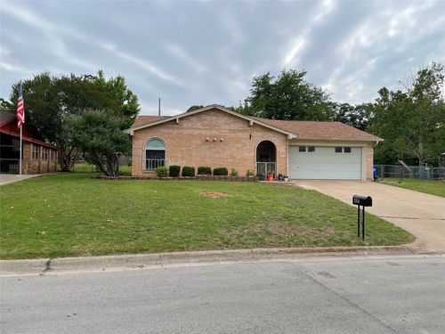 1004 Gladstone Ave, Azle, TX, 76020-3620 | Card Image
