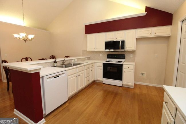 1107 Sweet Apple Cir, Condo with 2 bedrooms, 2 bathrooms and null parking in Alpharetta GA | Image 11