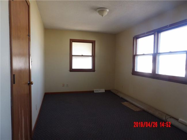 Family Room | Image 24