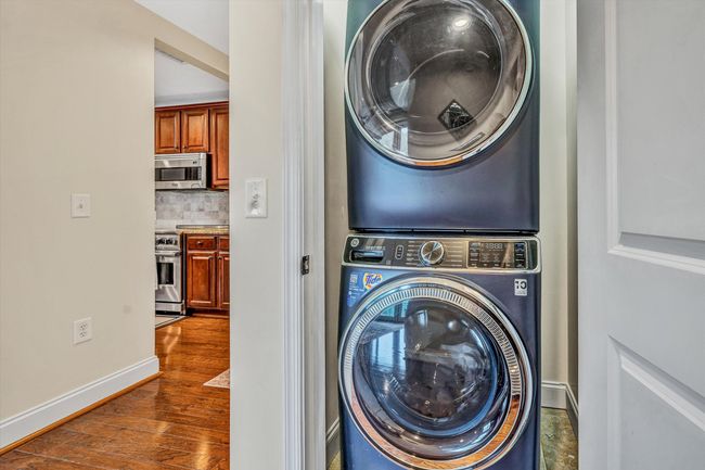 100 Bridgewater Pointe Place #401 (16) | Image 16