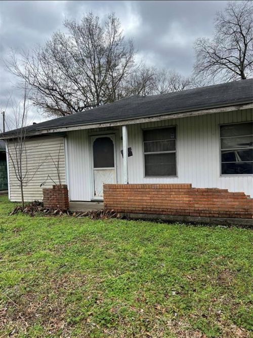 5710 Ridgeway Dr, Houston, TX, 77033-2126 | Card Image