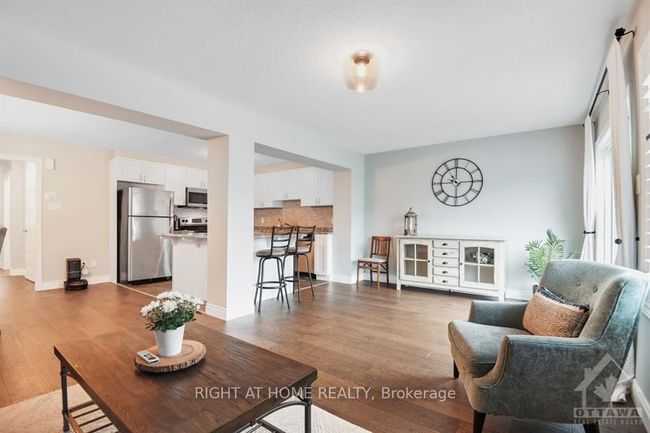 275 Willow Aster Cir, House attached with 3 bedrooms, 3 bathrooms and 2 parking in Orléans ON | Image 8