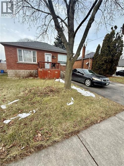 194 E 15th St, Hamilton, ON, L9A4G2 | Card Image