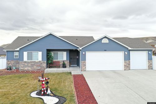 720 Daytona Dr, Rock Springs, WY, 82901-6870 | Card Image