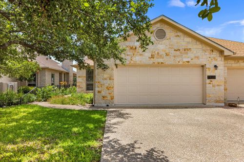 449 Summit Circle, Fredericksburg, TX, 78624 | Card Image