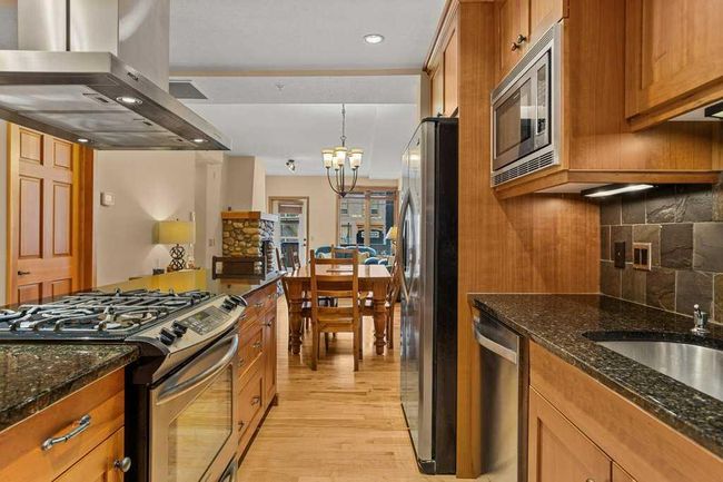 202 - 505 Spring Creek Drive, Condo with 2 bedrooms, 2 bathrooms and 80 parking in Canmore AB | Image 8