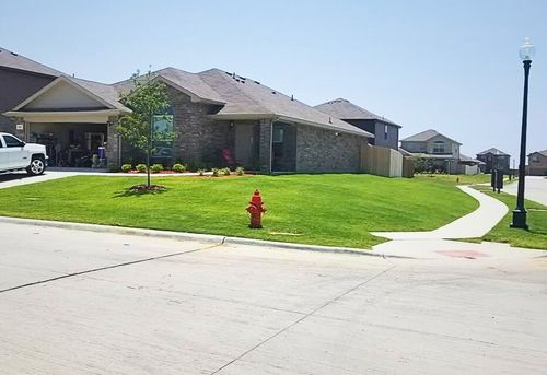 300 Preakness Ln, Ponder, TX, 76259-1505 | Card Image