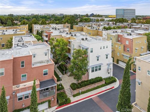 408 E Jeanette Ln, Santa Ana, CA, 92705-6017 | Card Image