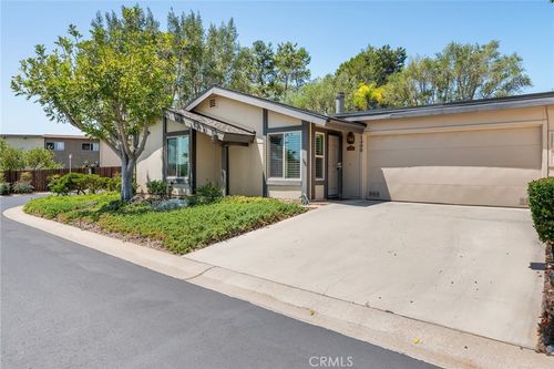 1400 Market St, Vista, CA, 92084-3868 | Card Image