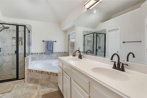 8223 Dogwood Ln, Irving, TX, 75063-7291 | Card Image