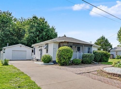 810 12th Street W, Milan, IL, 61264 | Card Image