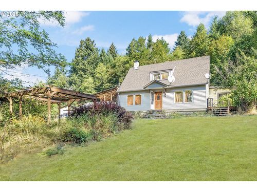 126 Tennessee Rd, Winlock, WA, 98596-9725 | Card Image