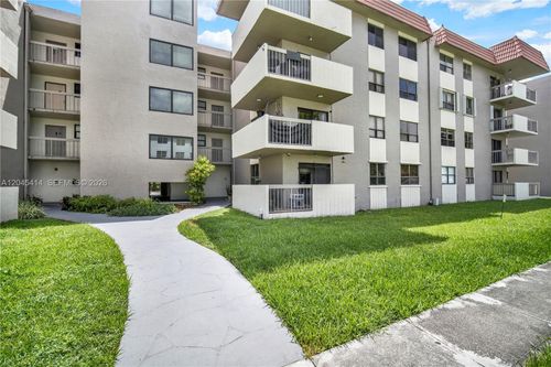 205-1101 Sw 122nd Ave, Miami, FL, 33184-2885 | Card Image