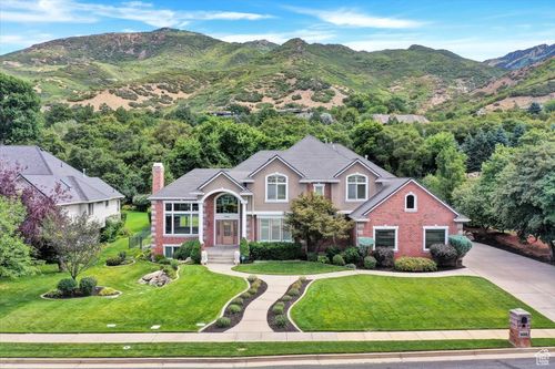 5056 Skyline Pkwy, Ogden, UT, 84403-1423 | Card Image
