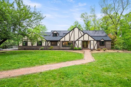 41 Devon Dr, Reading, PA, 19606-9560 | Card Image