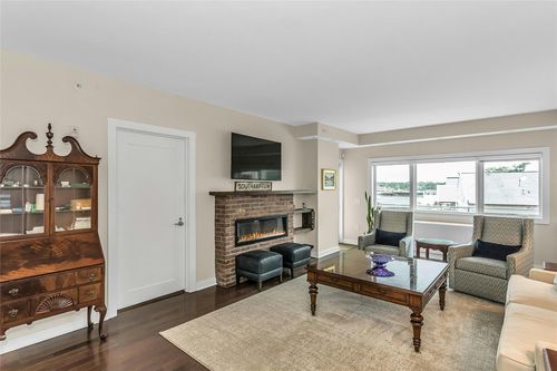 apt-203-433 Main St, Port Washington, NY, 11050-3185 | Card Image
