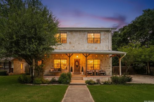 340 James St, Boerne, TX, 78006-2364 | Card Image