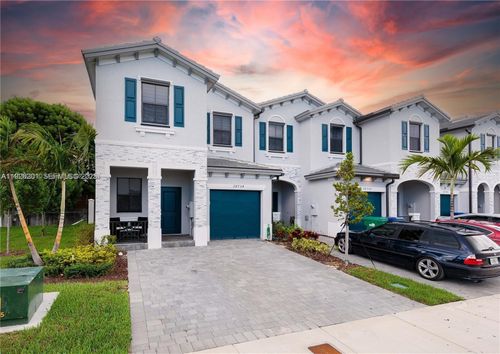 28754 Sw 134th Ct, Homestead, FL, 33033-7542 | Card Image