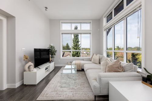 407-10477 154 Street, Surrey, BC, V3R0C6 | Card Image