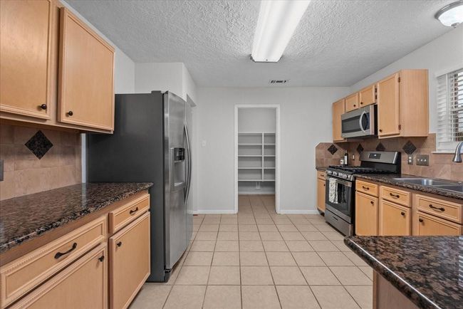 1726 Kemah Oaks Dr, House other with 4 bedrooms, 3 bathrooms and 2 parking in Kemah TX | Image 13