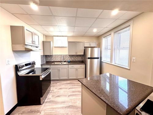 5-143 Pidge Ave, Pawtucket, RI, 02860-6073 | Card Image