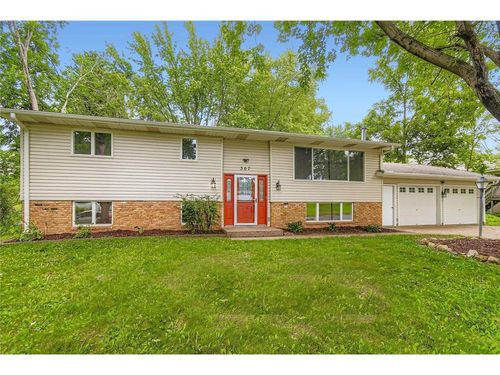 367 Foster St, River Falls, WI, 54022-2911 | Card Image