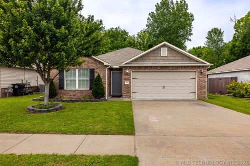 14826 S Hudson Ave, Bixby, OK, 74008-4240 | Card Image