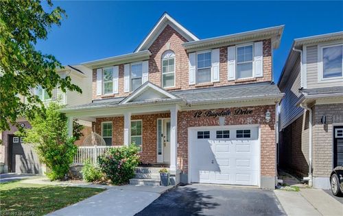 12 Bugdale Dr, Cambridge, ON, N1T2K2 | Card Image