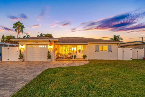 1444 Corey Way S, SOUTH PASADENA, FL, 33707-3710 | Card Image