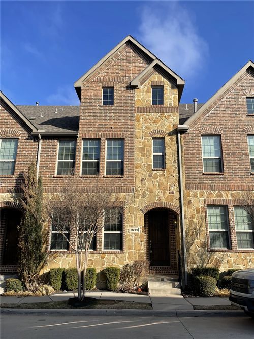 2729 Troutt Dr, Carrollton, TX, 75010-4255 | Card Image