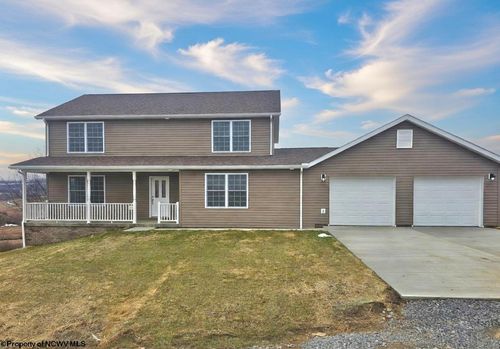 845 Auburn Ln, Flemington, WV, 26347-6563 | Card Image