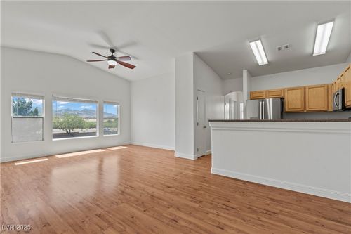 2596 Lazy Saddle Dr, Henderson, NV, 89002-9361 | Card Image