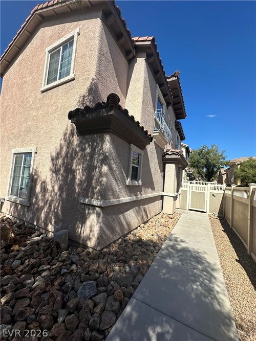 930 Wembly Hills Pl, Henderson, NV, 89011-2563 | Card Image