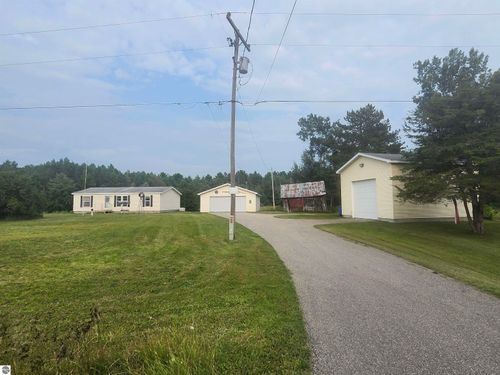 1027 S Lorenz Rd, Tawas City, MI, 48763-9474 | Card Image
