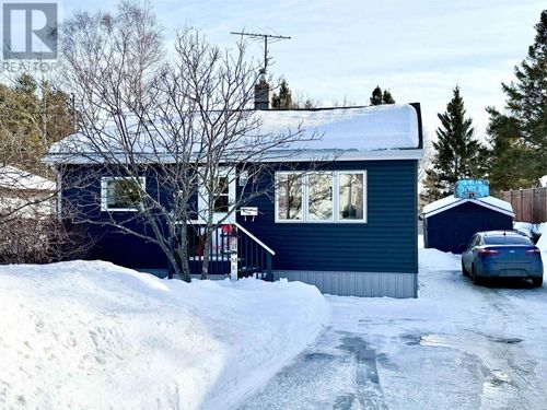 325 Rona St, Thunder Bay, ON, P7A1R3 | Card Image