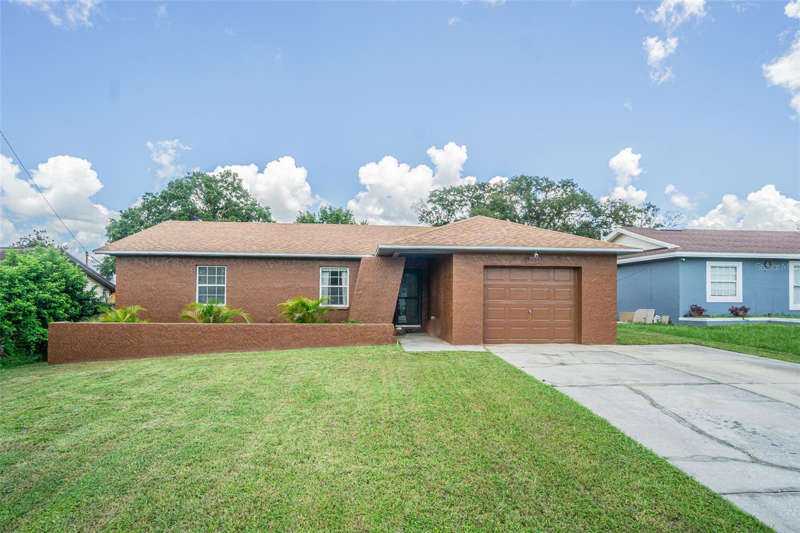 Dovehollow Dr, Lakeland, FL 33812
