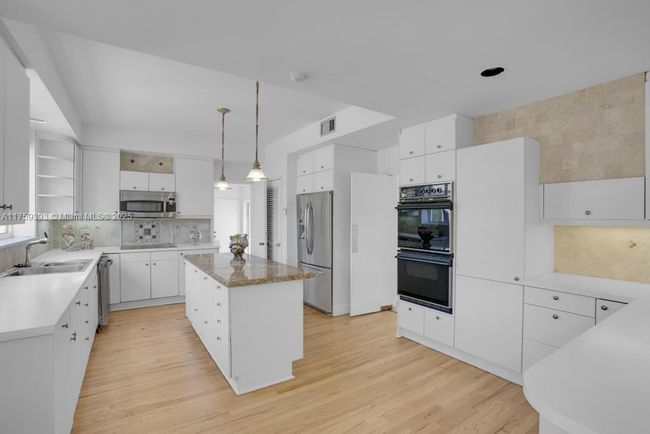 5861 Lagorce Dr, House other with 4 bedrooms, 4 bathrooms and null parking in Miami Beach FL | Image 18
